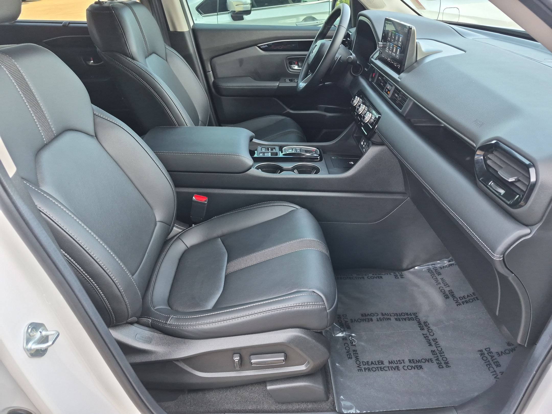 Certified 2025 Honda Pilot EX-L image 30
