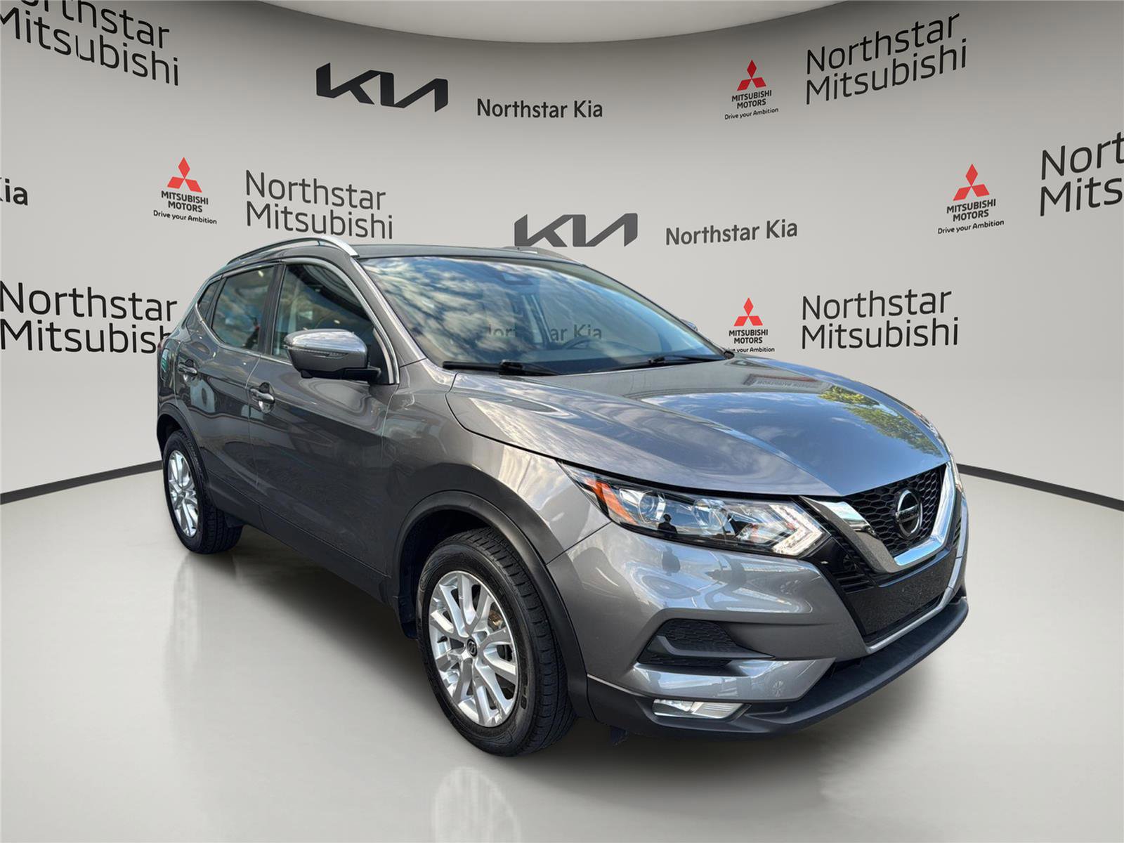 Used 2022 Nissan Rogue Sport SV w/ Technology Package AWD/4WD image 5