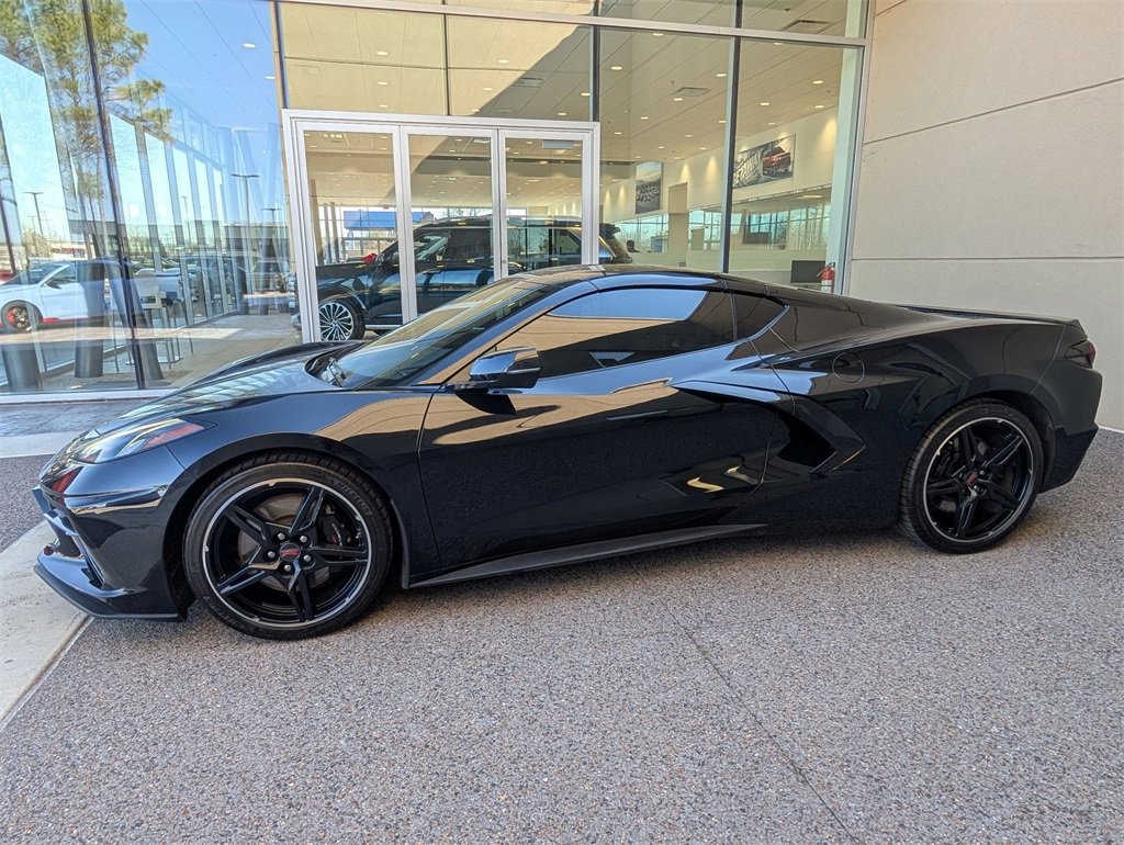 Used 2023 Chevrolet Corvette Stingray Coupe w/ Z51 Performance Package image 2