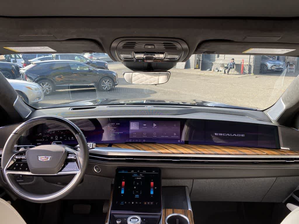 Used 2025 Cadillac Escalade Premium Luxury Platinum w/ LPO, Floor Liner Package AWD/4WD image 14