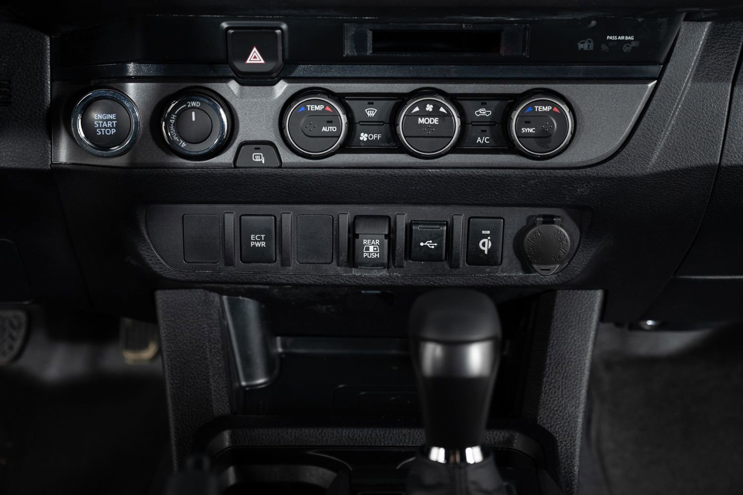 Used 2023 Toyota Tacoma TRD Off-Road image 38