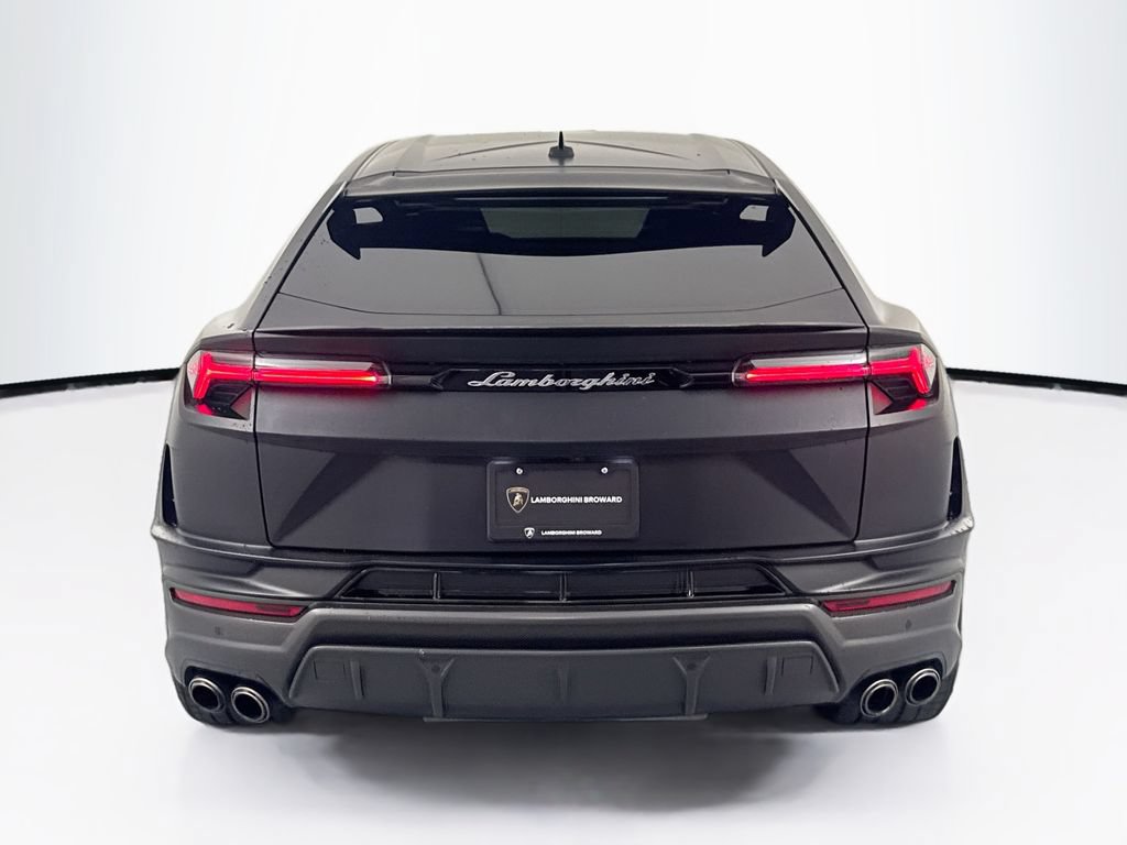 Used 2023 Lamborghini Urus Performante AWD/4WD image 6