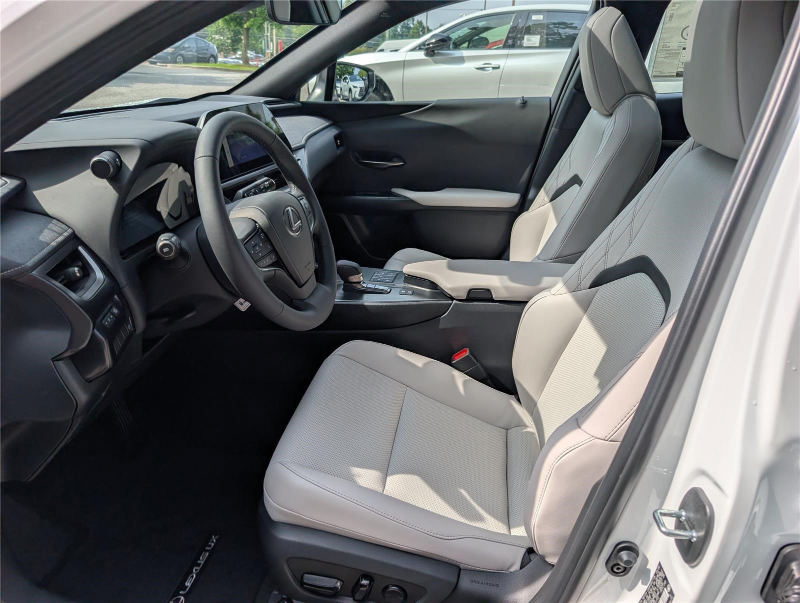 New 2026 Lexus UX 300h AWD image 12