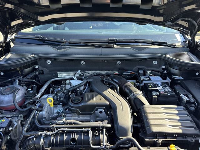 New 2026 Volkswagen Taos SEL image 24