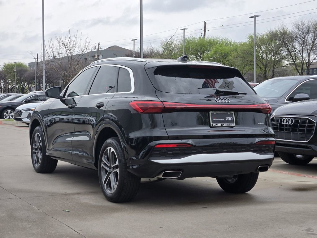 Certified 2025 Audi Q5 2.0T Premium image 11