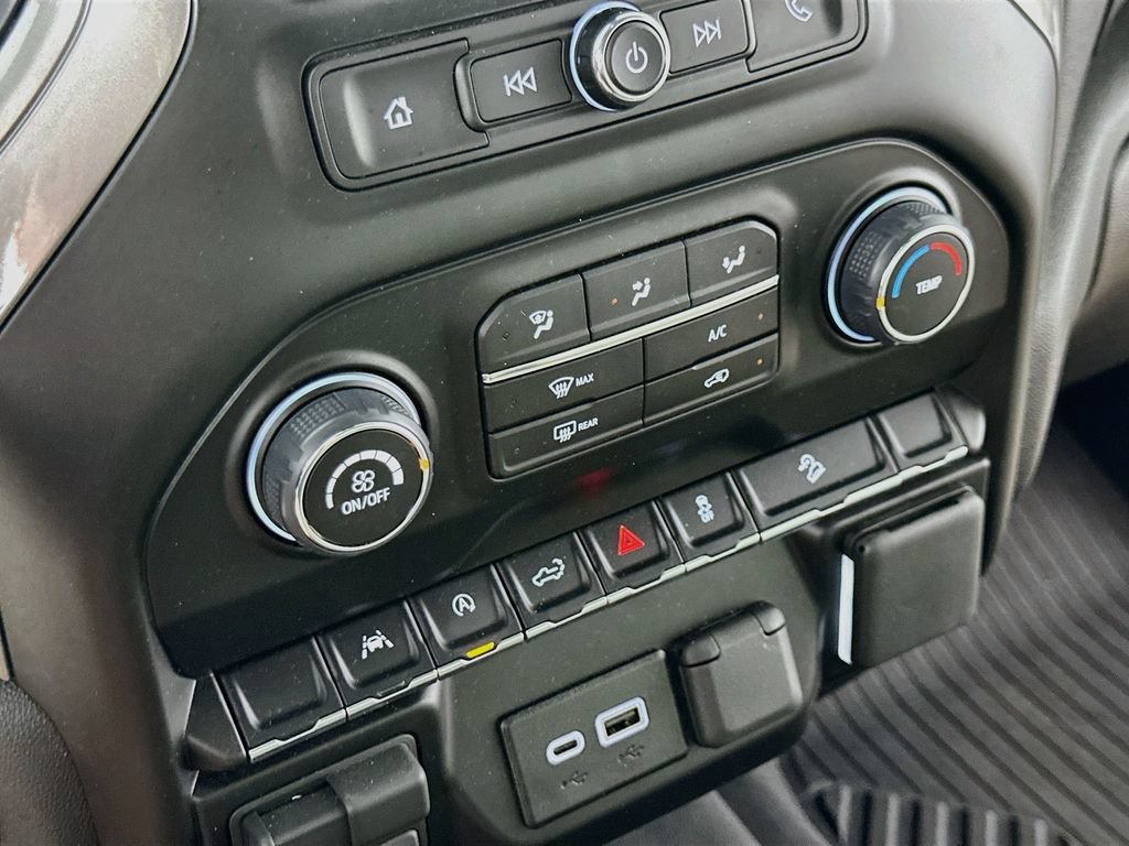Used 2026 Chevrolet Silverado 1500 Custom Trail Boss w/ Turbomax Blackout Package AWD/4WD image 24