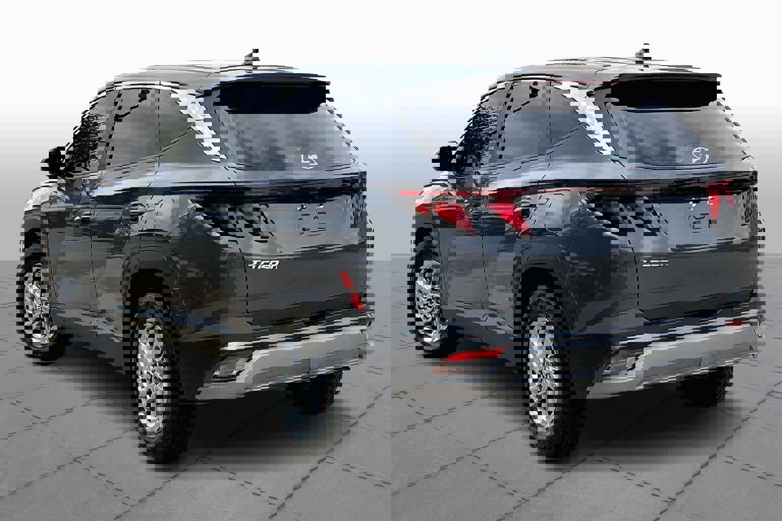 Used 2026 Hyundai Tucson SE image 12