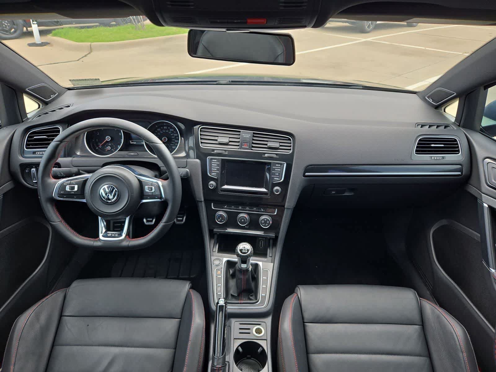 Used 2015 Volkswagen GTI SE FWD image 13