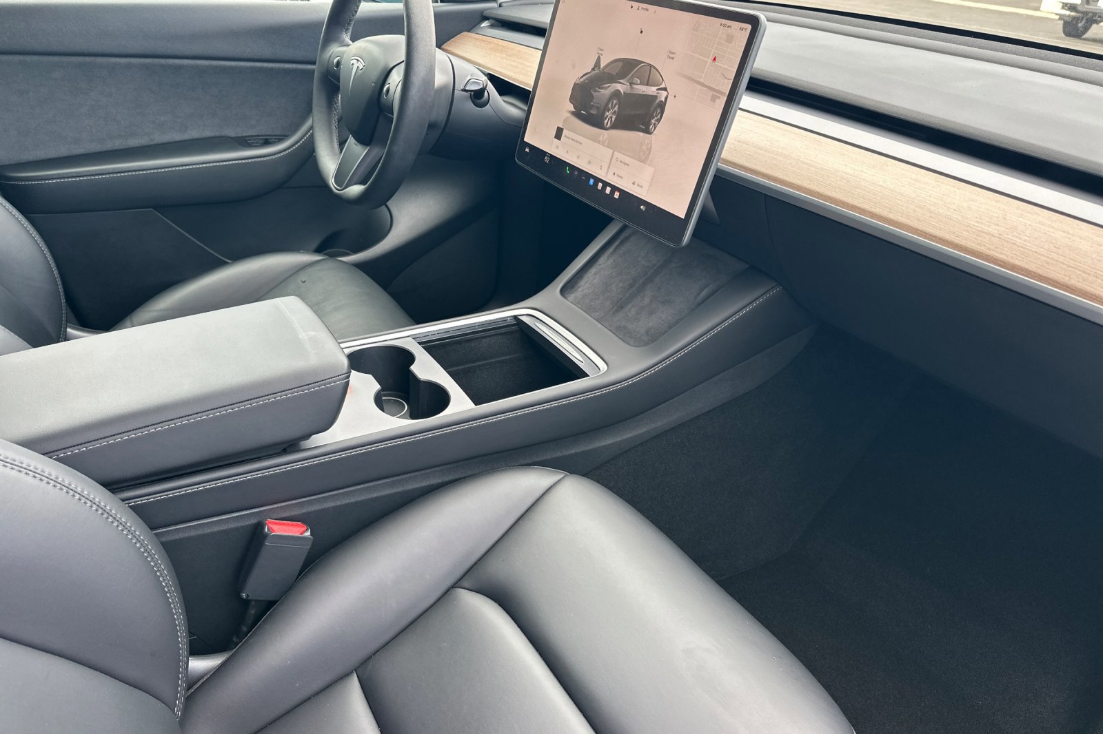 Used 2022 Tesla Model Y Long Range AWD/4WD image 15