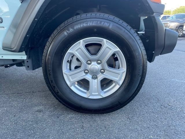 Used 2023 Jeep Wrangler Sport AWD/4WD image 12