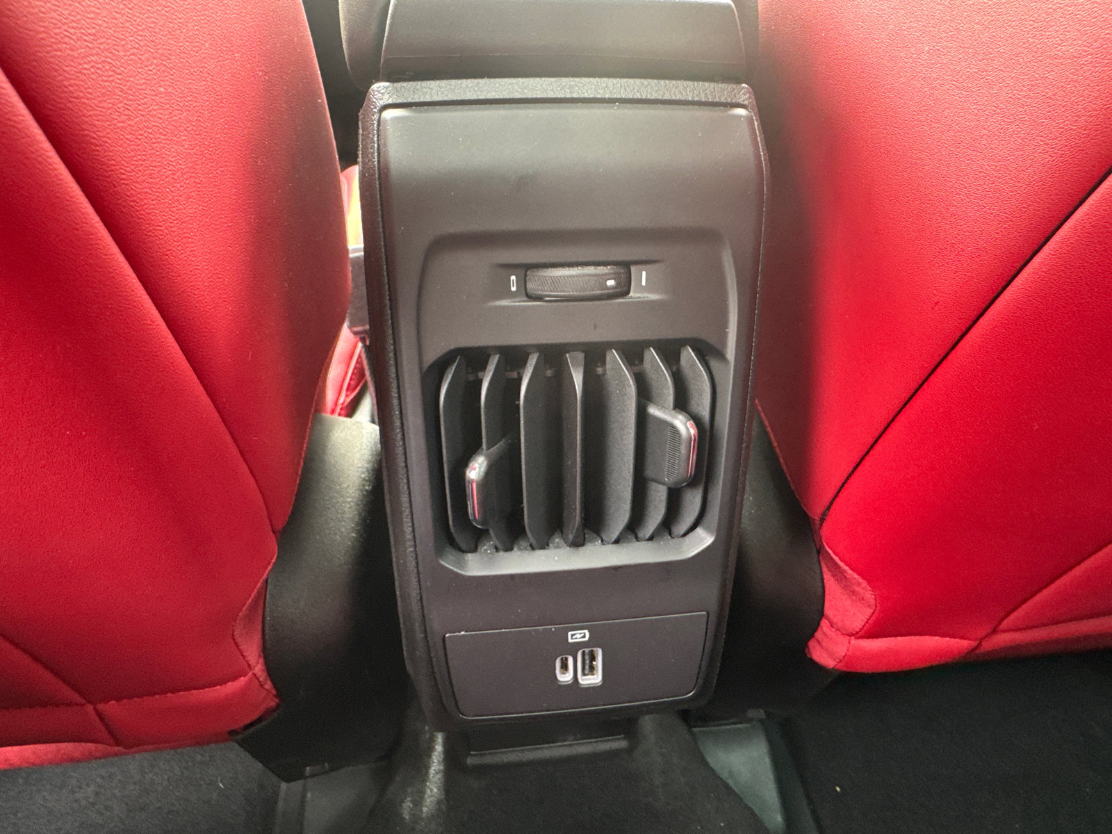Used 2024 Dodge Hornet GT image 25