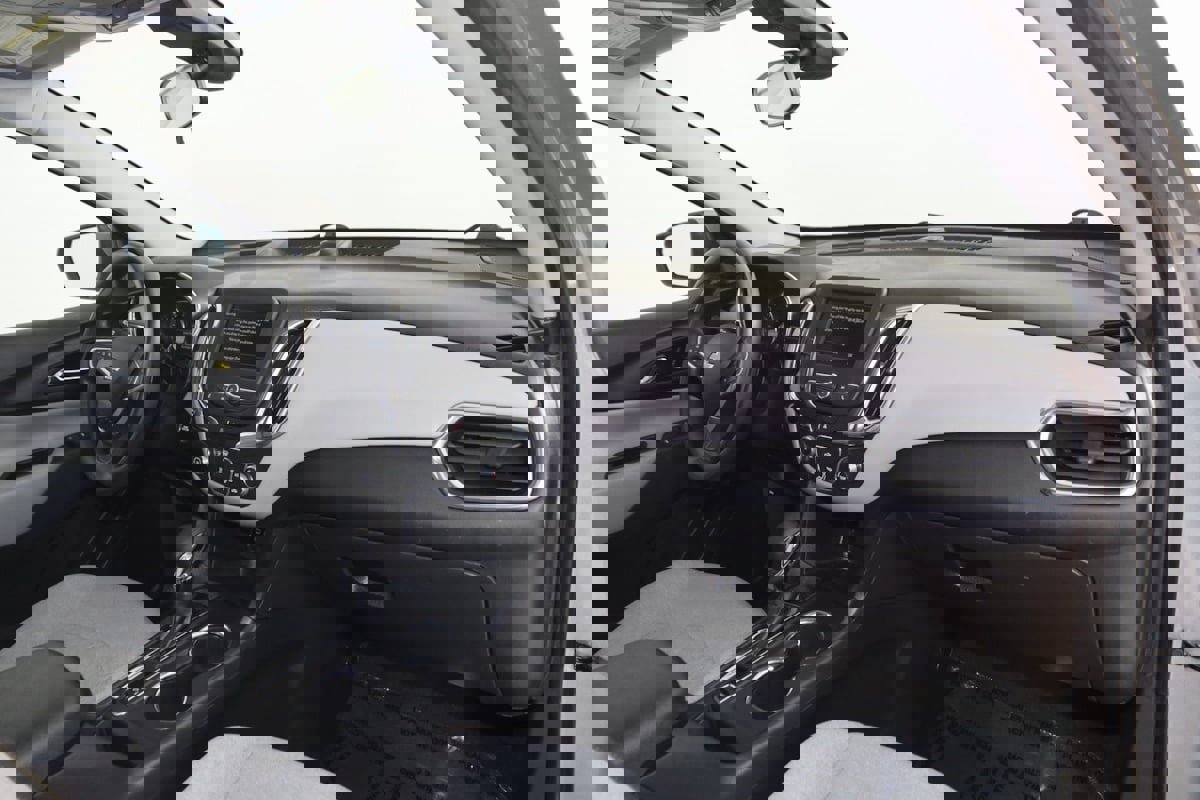 Used 2023 Chevrolet Equinox LT image 36