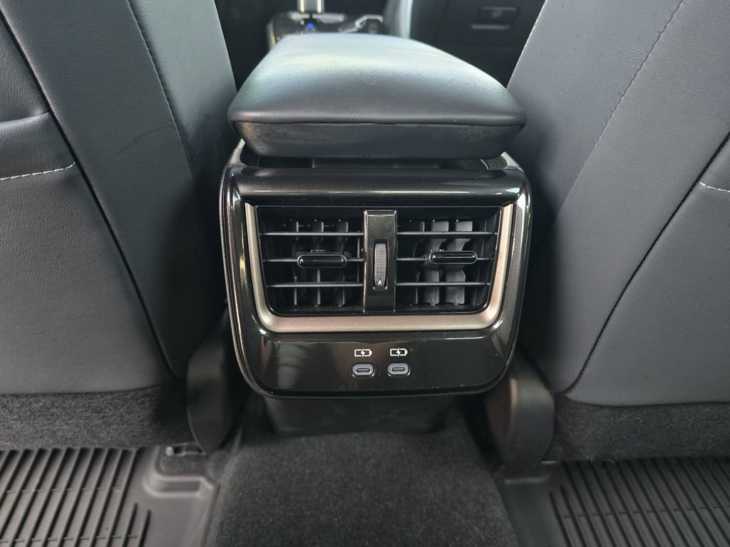 Used 2024 Toyota Crown Platinum AWD/4WD image 24