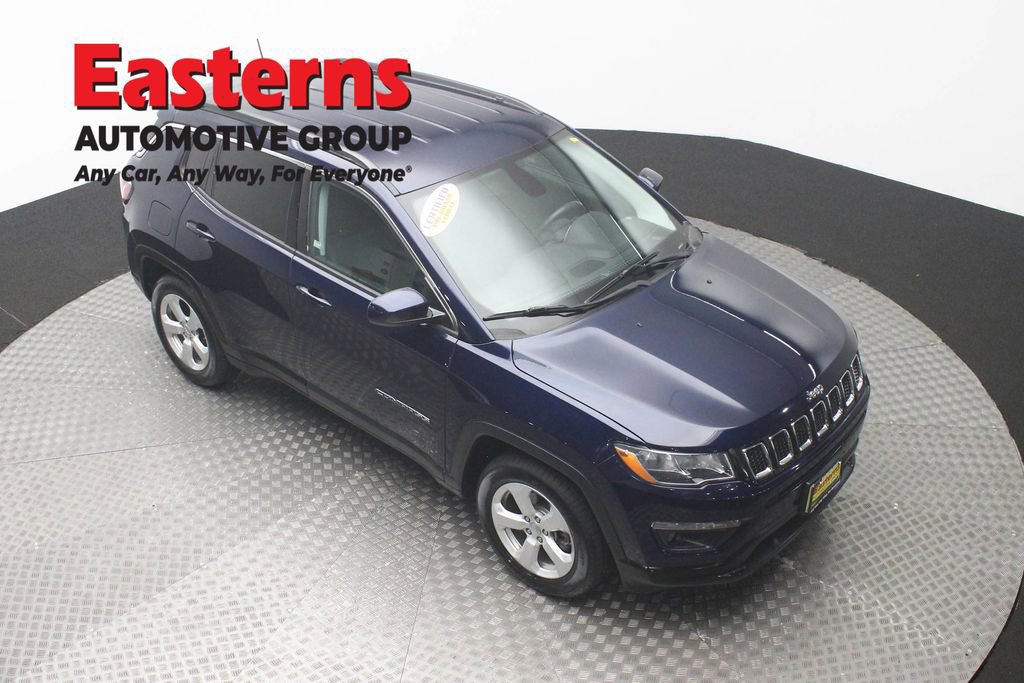 Used 2019 Jeep Compass Latitude FWD image 3