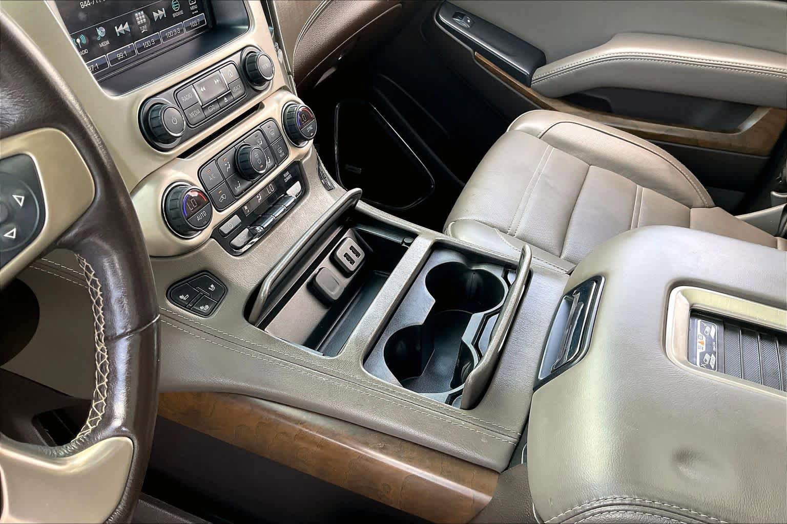 Used 2019 GMC Yukon Denali w/ Denali Ultimate Package image 16