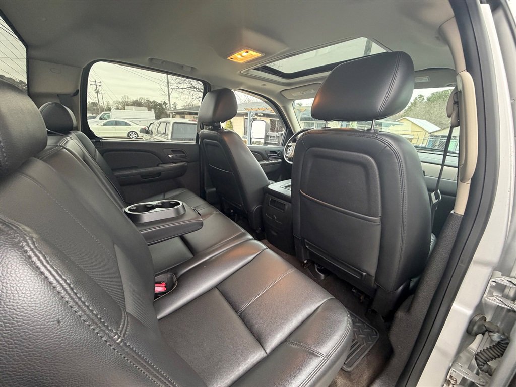 Used 2014 Chevrolet Silverado 3500 LTZ w/ LTZ Plus Package image 24