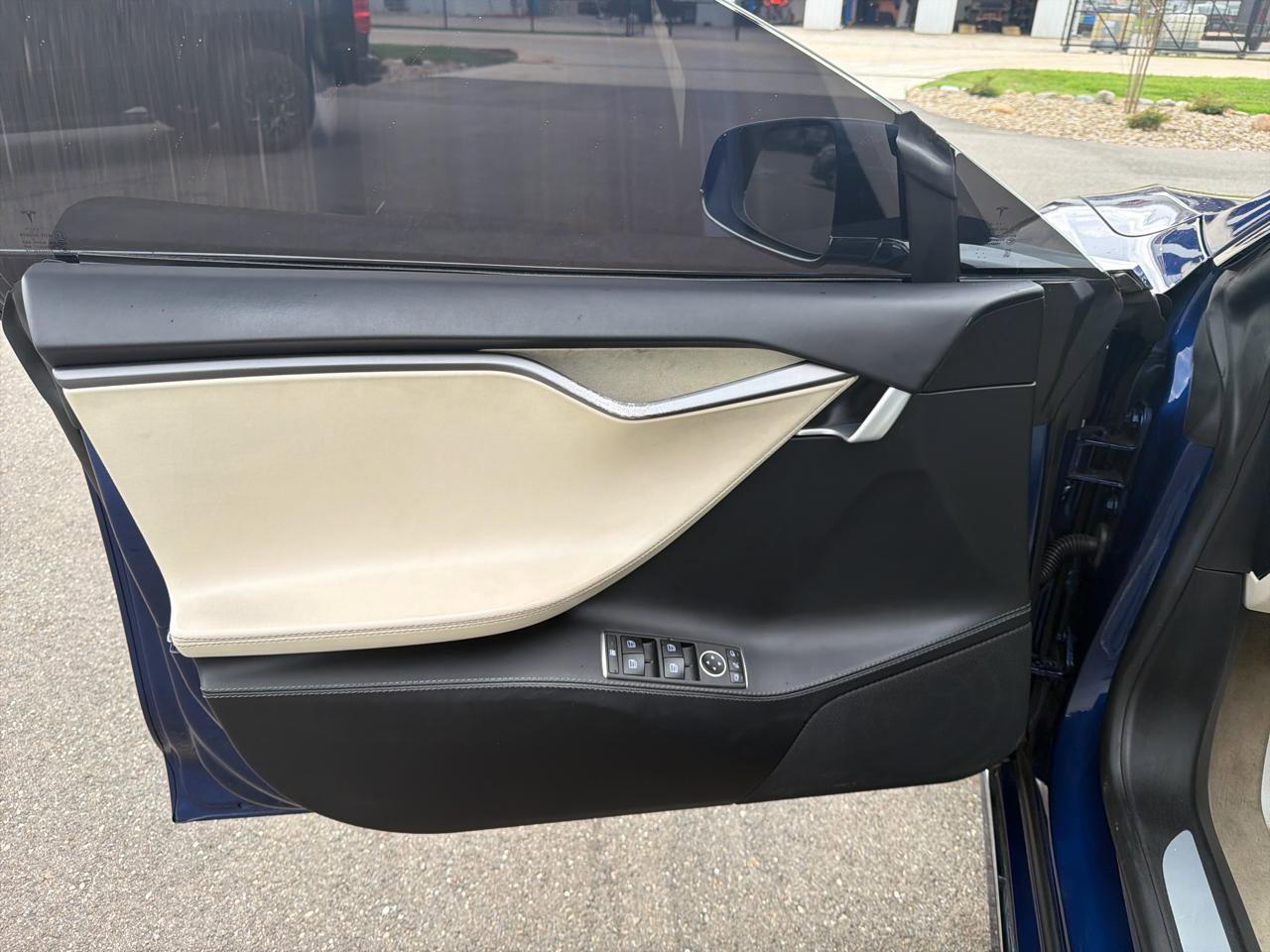 Used 2019 Tesla Model S Long Range AWD/4WD image 8