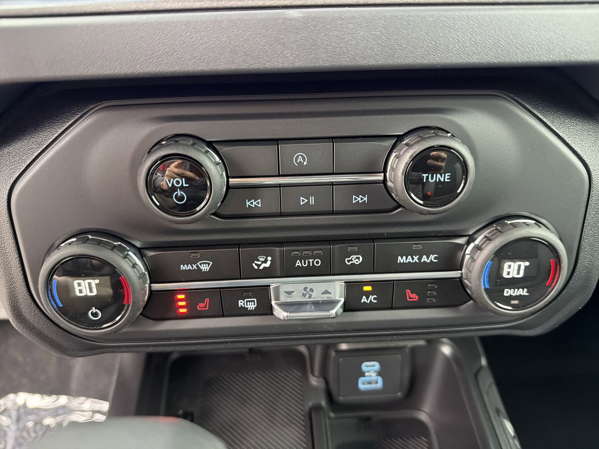 New 2025 Ford Bronco Big Bend image 8