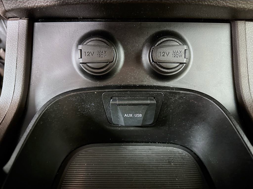 Used 2015 Hyundai Santa Fe Sport image 33