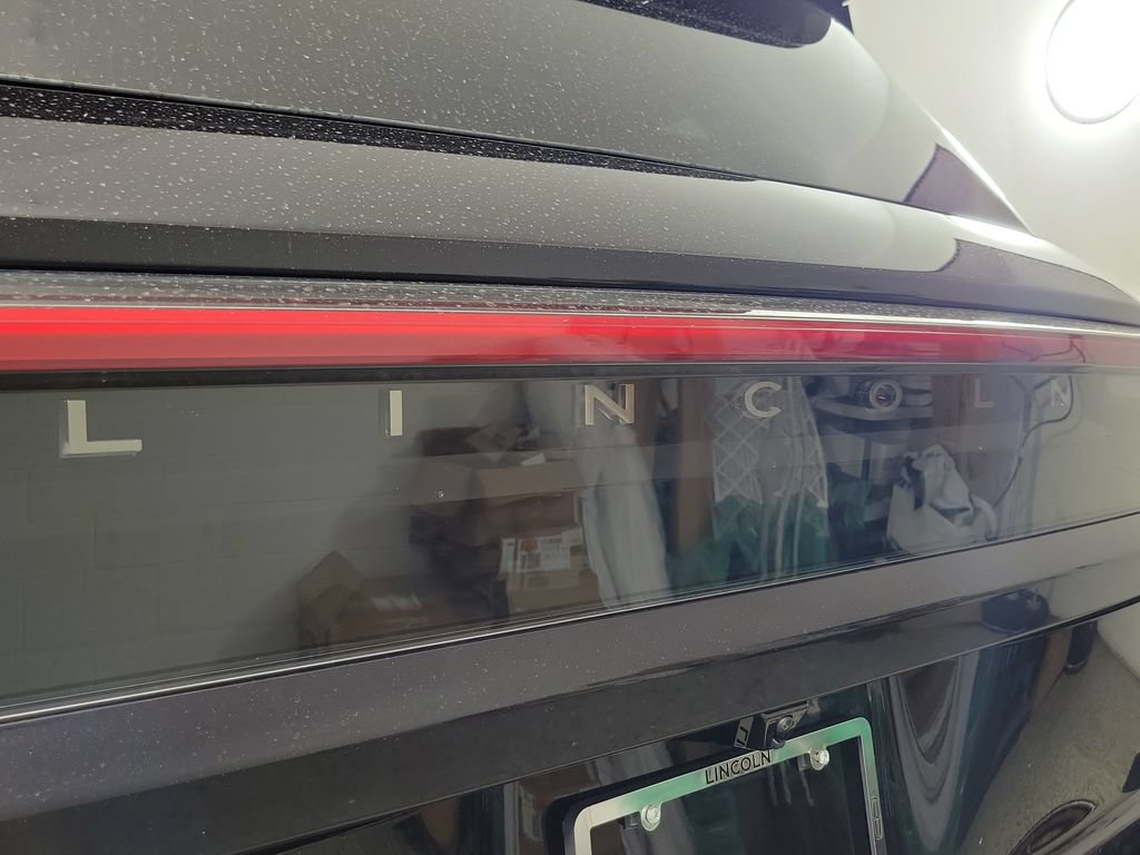 New 2027 Lincoln Navigator Premiere RWD image 6