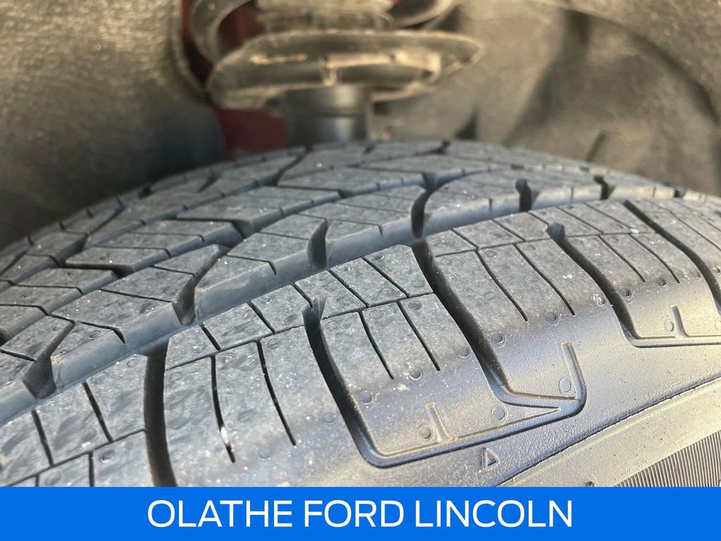 Certified 2021 Ford Escape SE image 31