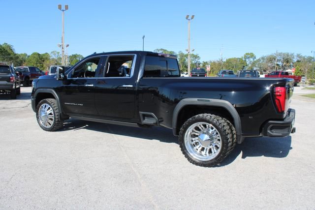 Used 2024 GMC Sierra 3500 Denali w/ Denali Reserve Package image 7