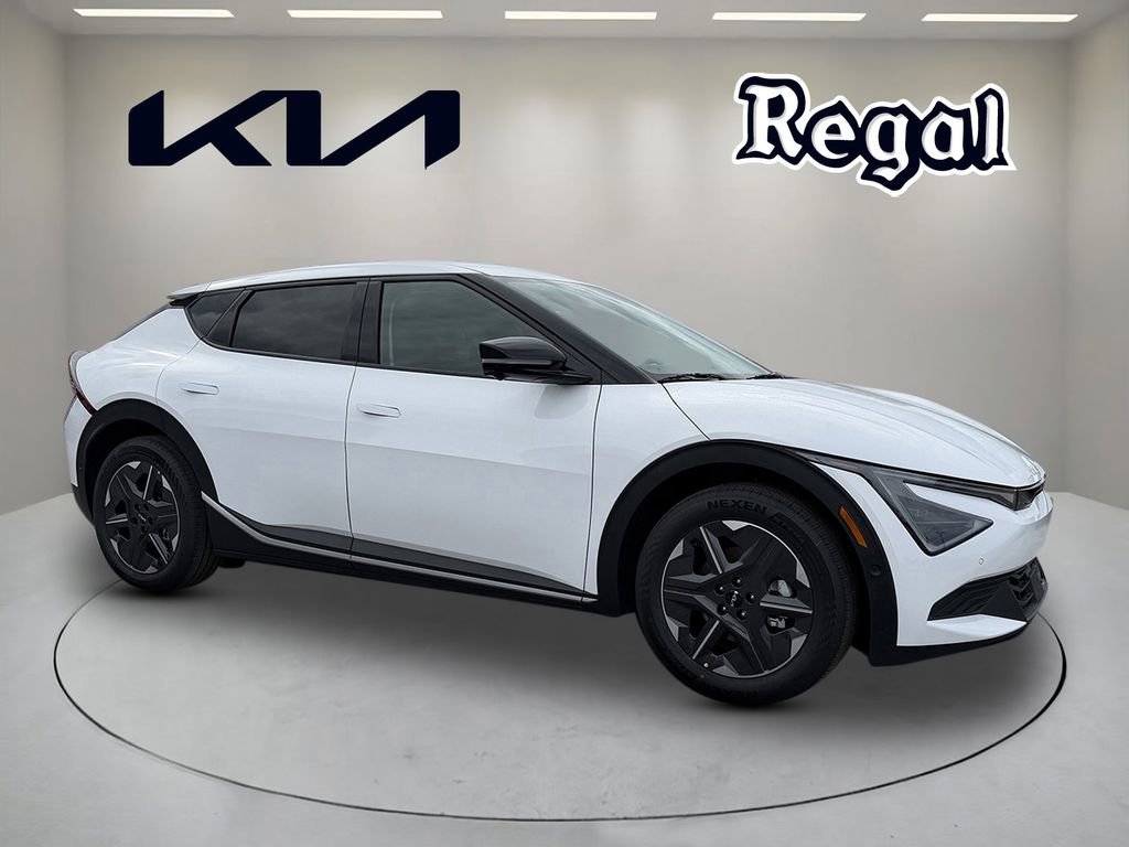 New 2025 Kia EV6 Light w/ Light LR Technology Package image 1