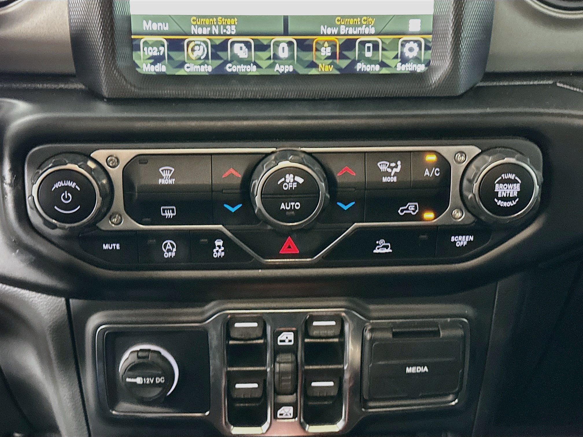 Used 2022 Jeep Wrangler Unlimited Sport w/ Sun And Sound Package AWD/4WD image 23