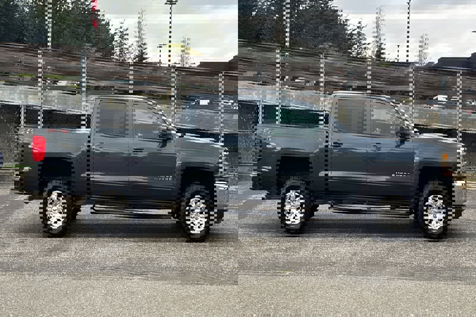 Used 2018 Chevrolet Silverado 1500 LT w/ All Star Edition image 3