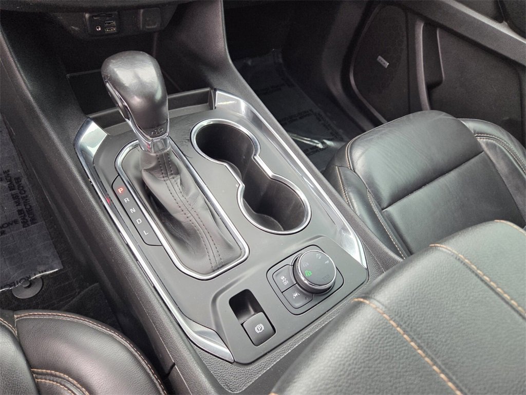 Used 2021 Chevrolet Traverse RS w/ LPO, Floor Liner Package image 27