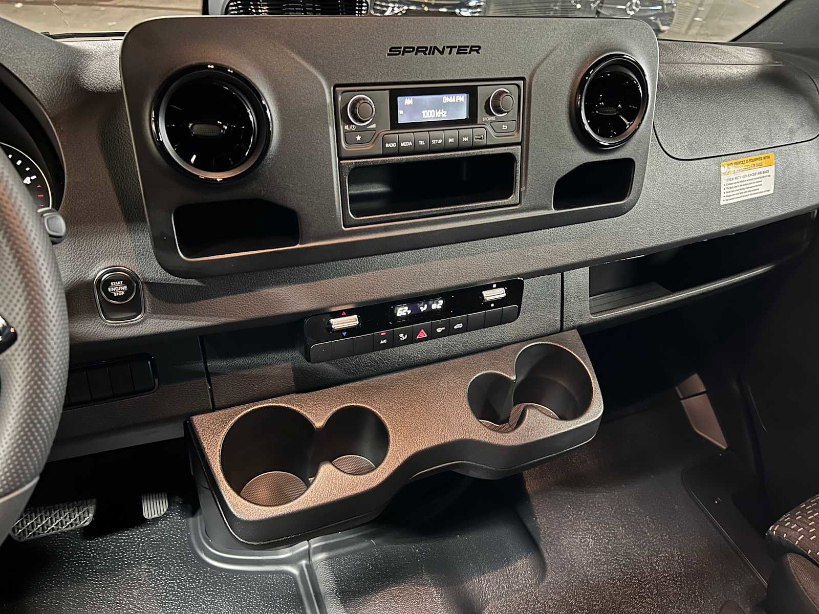 Used 2025 Mercedes-Benz Sprinter 2500 image 30