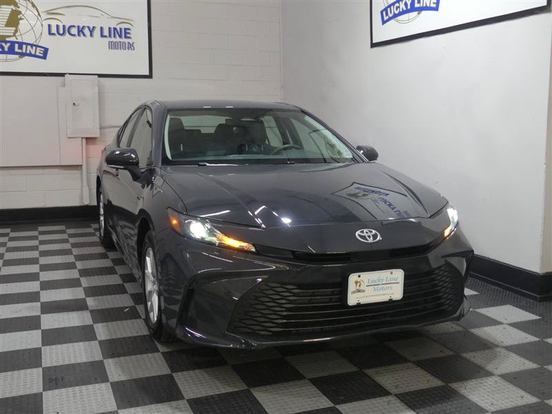 Used 2025 Toyota Camry LE w/ Convenience Package AWD/4WD image 5