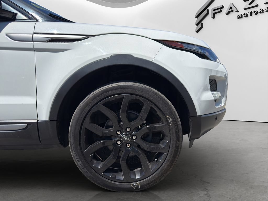 Used 2015 Land Rover Range Rover Evoque Pure Premium AWD/4WD image 24