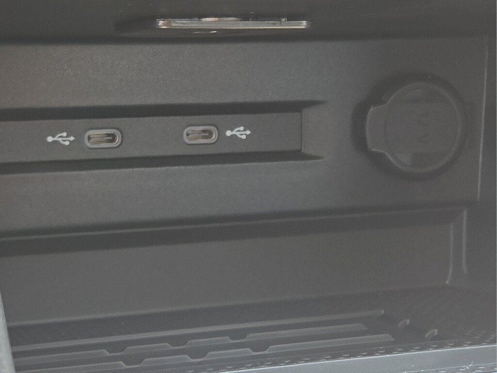 New 2026 Volkswagen Taos SE FWD image 21