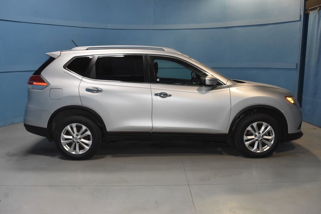 Used 2014 Nissan Rogue SV image 20