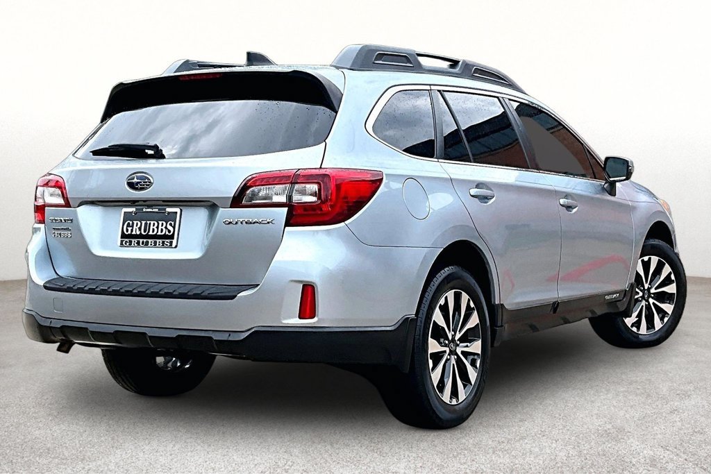 Used 2016 Subaru Outback 2.5i Limited AWD/4WD image 2