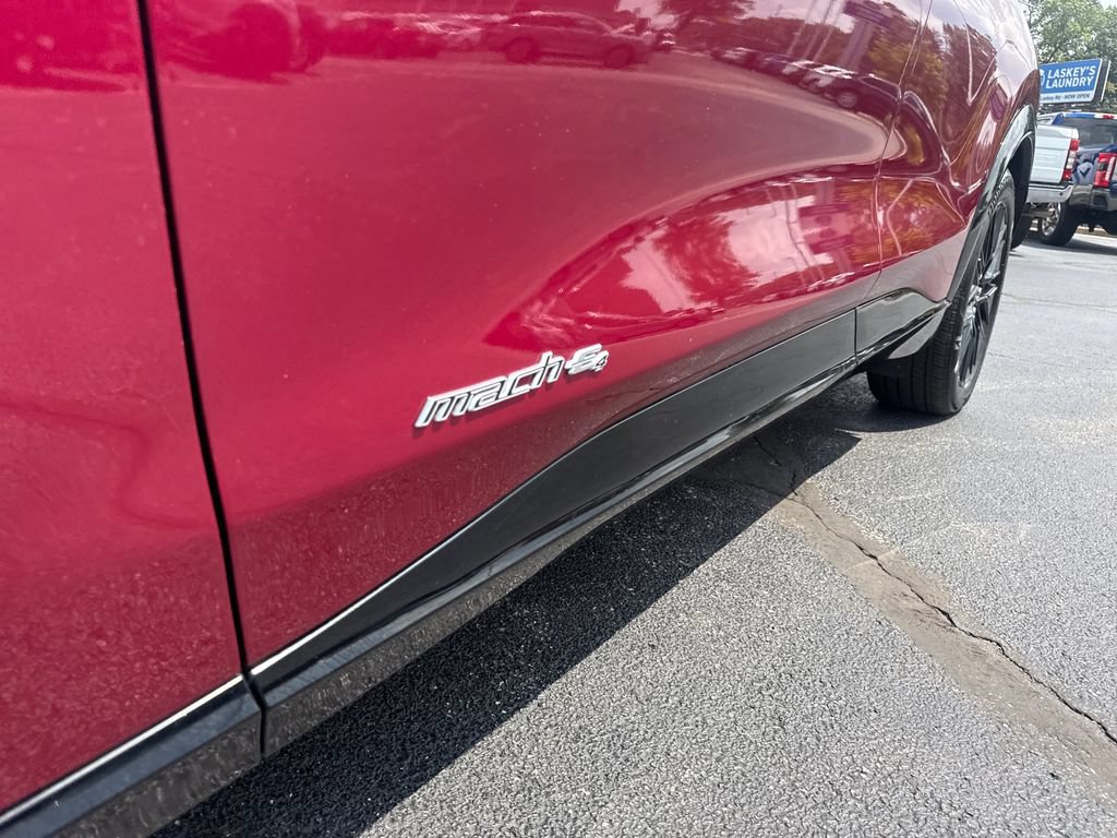 Used 2025 Ford Mustang Mach-E Premium w/ Sport Appearance Package AWD/4WD image 23