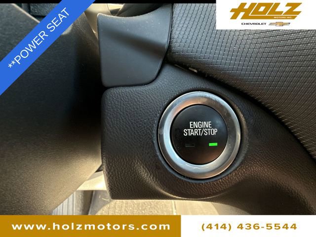 Certified 2022 Chevrolet Equinox RS w/ Infotainment Package image 10