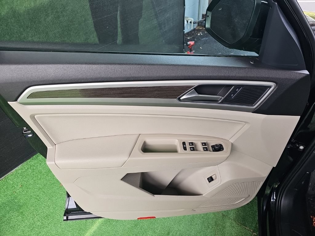 Used 2018 Volkswagen Atlas SE AWD/4WD image 27
