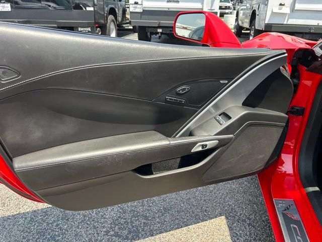 Used 2015 Chevrolet Corvette Z06 w/ 3LZ Preferred Equipment Group RWD image 11