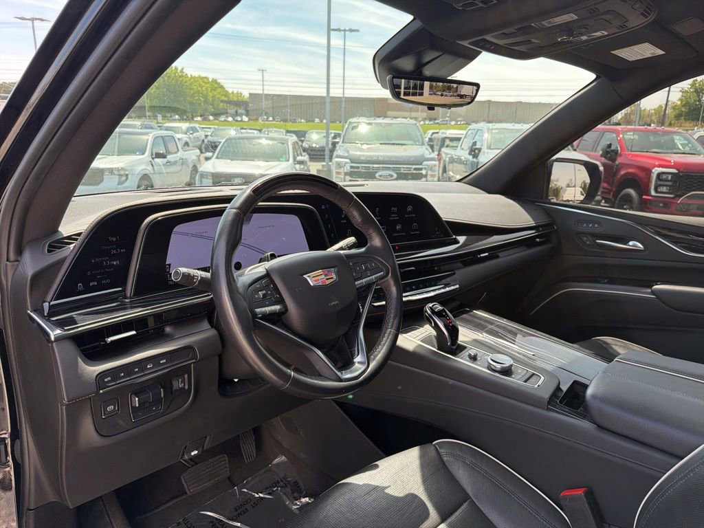 Used 2023 Cadillac Escalade Sport AWD/4WD image 12