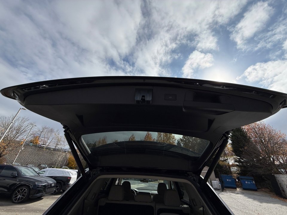 New 2026 Volkswagen Atlas SE image 14