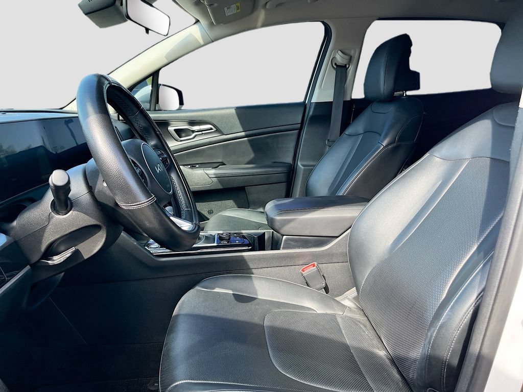 Used 2023 Kia Sportage EX FWD image 21