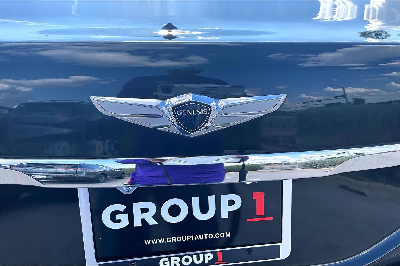 Used 2018 Genesis G90 3.3T Premium RWD image 31