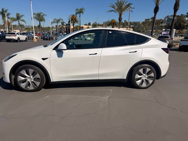 Used 2020 Tesla Model Y Long Range image 12