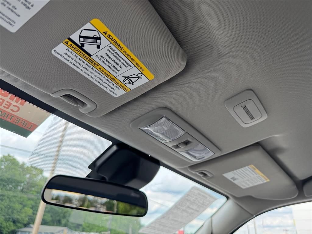 Certified 2025 Nissan Frontier SV RWD image 26
