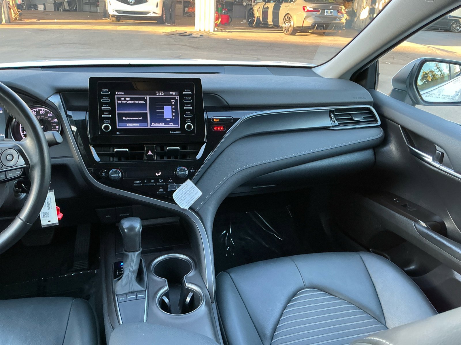 Used 2024 Toyota Camry SE image 16