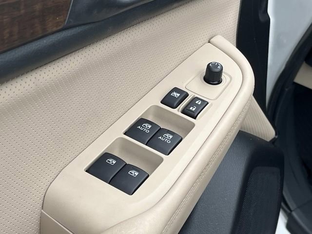 Used 2017 Subaru Outback 2.5i Limited AWD/4WD image 25