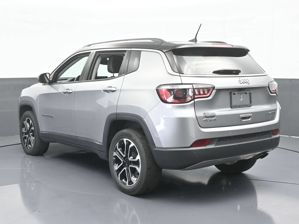 Used 2022 Jeep Compass Limited w/ Sun and Sound Group AWD/4WD image 4