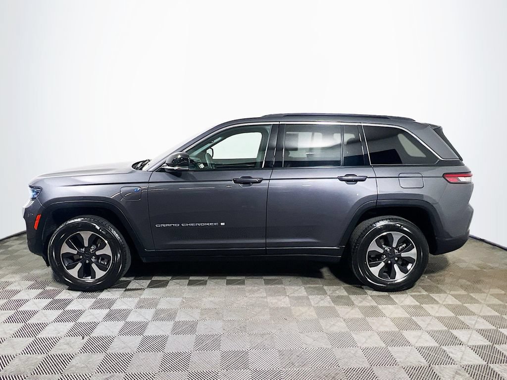 Used 2024 Jeep Grand Cherokee Limited 4xe AWD/4WD image 4